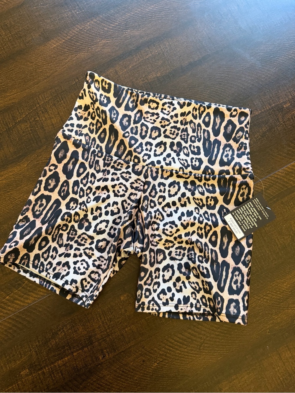 Onzie Leopard High-Rise Bike Shorts 5” (M/L)